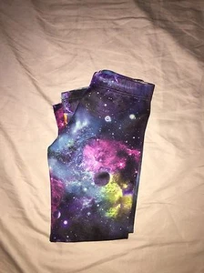 Les Tout Petites Girls Sz. 4 Universe Theme Legging Pants. Great Pair - Picture 1 of 5