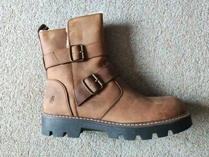 HUSH PUPPIES ~ Brown Tan Faux Leather BOOTS ~ Size 7 / 41. New - Picture 1 of 7