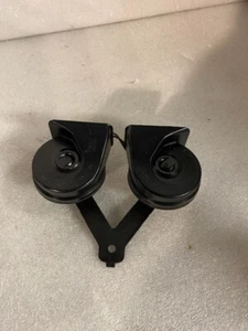 2015-2018 Ford F150 Dual Horn Note W Bracket Level 2 FL3T13A803AD OE - Bild 1 von 3