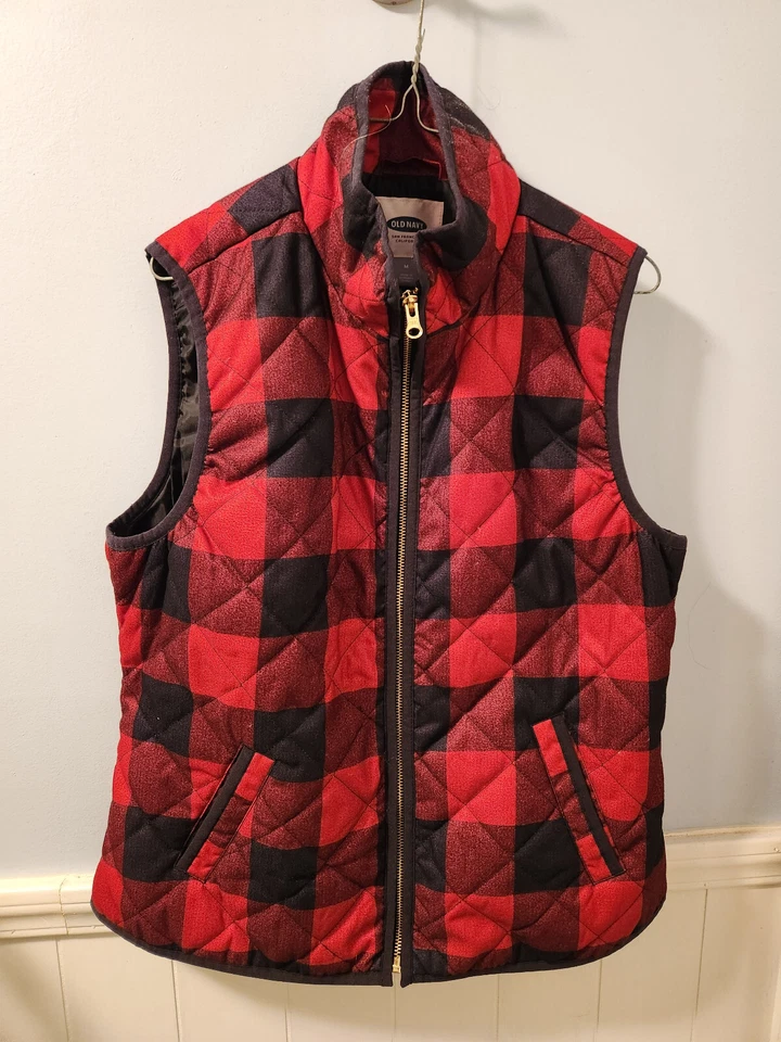Old Navy Medium Womens Vest Quilted Red & Black Checked Pre-owned - Image 1 of 1