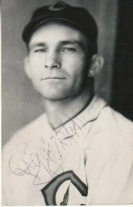 Riggs Stephenson Autographed Photo Chicago Cubs Baseball Great D.85