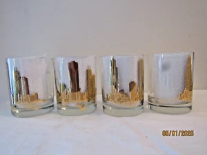 Rare Vintage Boxed Set of 4 Marshall Field's Chicago Skyline Cocktail Glasses - Picture 1 of 6