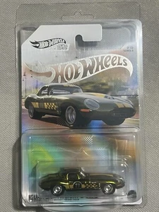 Hot Wheels On Hand NFTG Garage Jaguar E-Type STH Super Treasure Hunt Chase Style - Picture 1 of 12