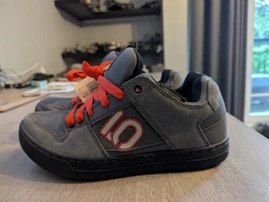 Five-ten Freerider MTB shoes UK Size 8, Brand New With Tags No Box Grey/Orange - Picture 1 of 5