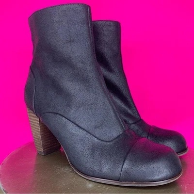 Dolce Vita Nuri Black Leather Cap Toe Ankle Boot Sz 8 - Image 1 of 4