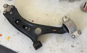HONDA CRV 2019 2.0 HYBRID FRONT PASSENGER SUSPENSION BOTTOM ARM WISHBONE - Picture 1 of 9