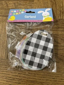 Easter Garland Decoration - Picture 1 of 4