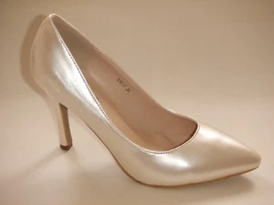 SIZE 3 3.5 4 IVORY CREAM PEARLISED PEARL PATENT MID HIGH HEEL BRIDAL COURT SHOES - Picture 1 of 12