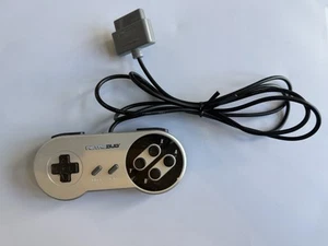 Silver Wired RetroDuo Controller For Super Nintendo SNES - Picture 1 of 2
