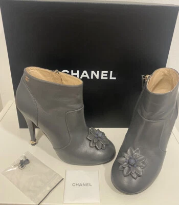 Botines Chanel CC Cremallera Camelia Talla EU 36 Cuero Gris 6 Foto 1 de 4