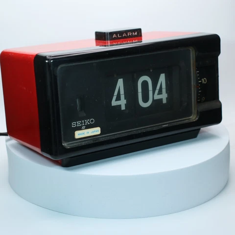 Seiko DP690T Flip Clock Alarm Red Body Vintage 1970s Excellent Japan #875 Cover