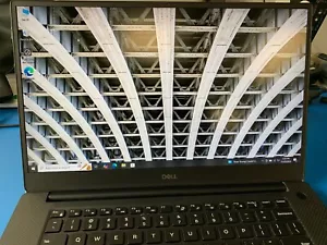 Dell XPS 15 7590 Laptop i7-9750H 2.60GHZ 15.6" UHD 32GB RAM 512GB SSD GTX 1650 - Picture 1 of 8