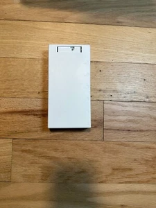 Leviton 41089-6WP White Plastic 6-Port Ethernet QuickPort Surface Mount Box - Picture 1 of 4