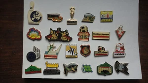 LOT DE 22 PIN'S CLERMONT FD  PUY DE DOME AUVERGNE - Picture 1 of 1