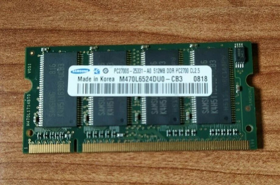 2 Banchi di RAM SAMSUNG DDR 512MB 2Rx16 PC2-4200S-444-12-A3 PER NOTEBOOK - Immagine 1 di 1