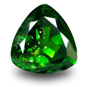 2.47 ct  Unbelievable Trillion Shape (9 x 9 mm) Green Chrome Diopside Gemstone - Picture 1 of 1
