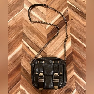 Cartera Bandolera Rebecca Minkoff Cuero Verde Oscuro con Correa de Cadena Foto 1 de 4