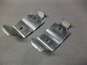 WHIRLPOOL MODEL WTW4800XQ1 WASHER PART TOP HINGE - Picture 1 of 2