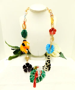 COLORFUL JUNGLE ANIMAL THEME ACRYLIC & GLASS BEAD NECKLACE 30" - Picture 1 of 8