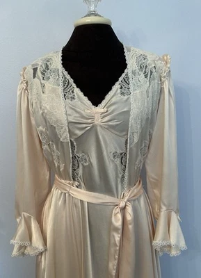 Conjunto de 2 peças de lingerie Christian Dior vintage vestido/robe acabamento em renda feito em união tamanho P rosa - Imagem 1 de 4