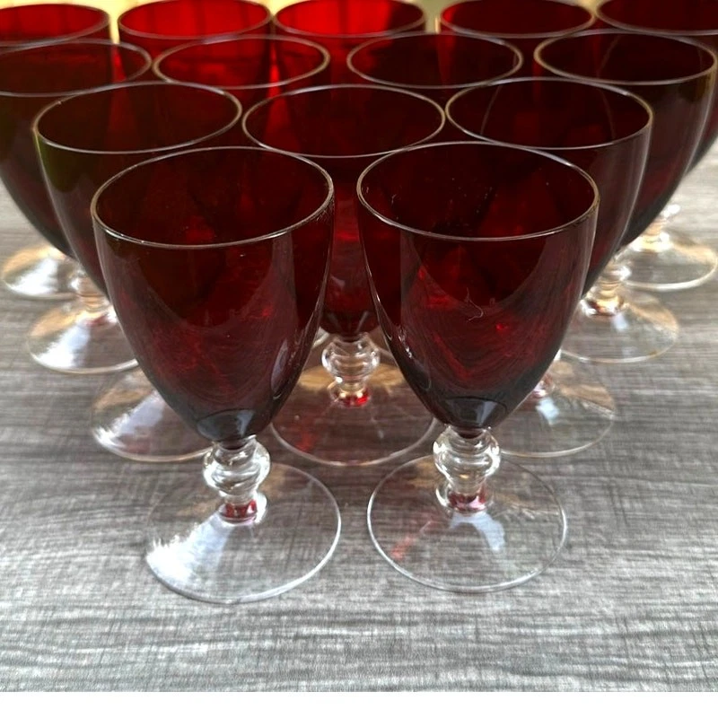 Juego de 14 vasos base transparente con patas de jugo de licor cordial rojo rubí 4,25" de alto Foto 1 de 4