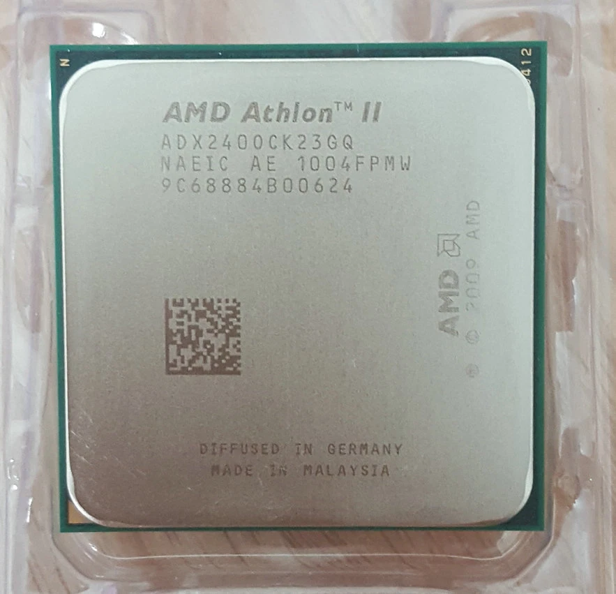 AMD Athlon II X2 240 2.8GHz Dual-Core (ADX240OCGQBOX) Processor - Image 1 of 1