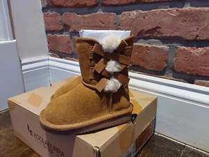 New Ugg Toddler Boots - US Size 5 - Picture 1 of 6
