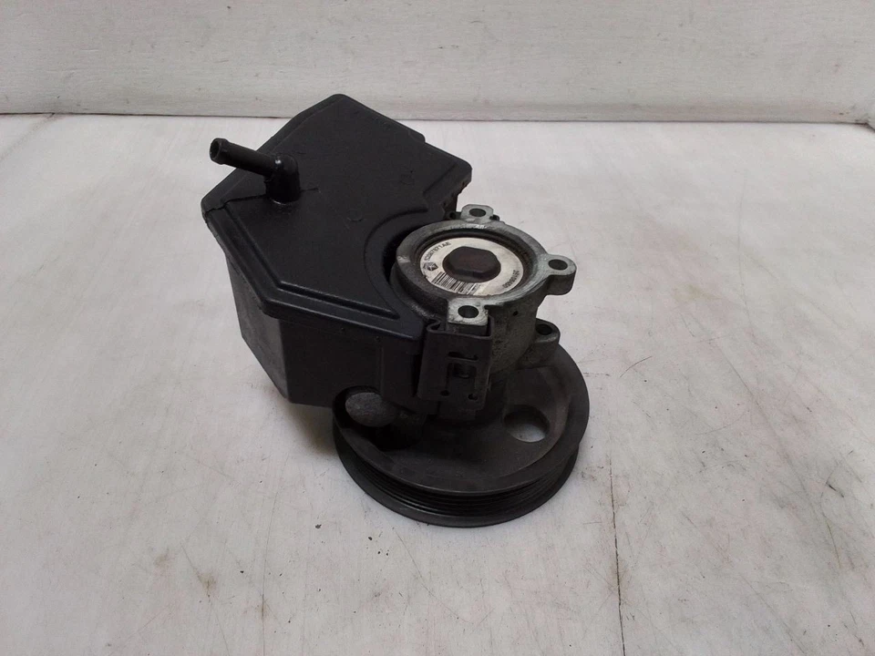 Conjunto de bomba de dirección asistida Jeep TJ Wrangler 4,0 L 52087871AE 97-06 150549 Foto 1 de 4