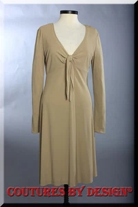 Vestido St John Knits Crepé Manga Larga Estilo Anís Tostado Talla 8 Nuevo sin Etiquetas Precio de venta sugerido por el fabricante $695 - Imagen 1 de 2