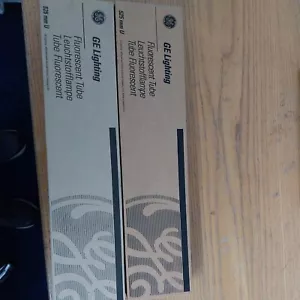 GE 40w T8/35 U -TUBE LAMP. COLOUR 35 WHITE . SIZE 525 mm. x 4 - Picture 1 of 3