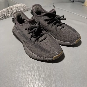 Size 6 US - adidas Yeezy Boost 350 V2 Low Cinder Non-Reflective 124887709 - Picture 1 of 20