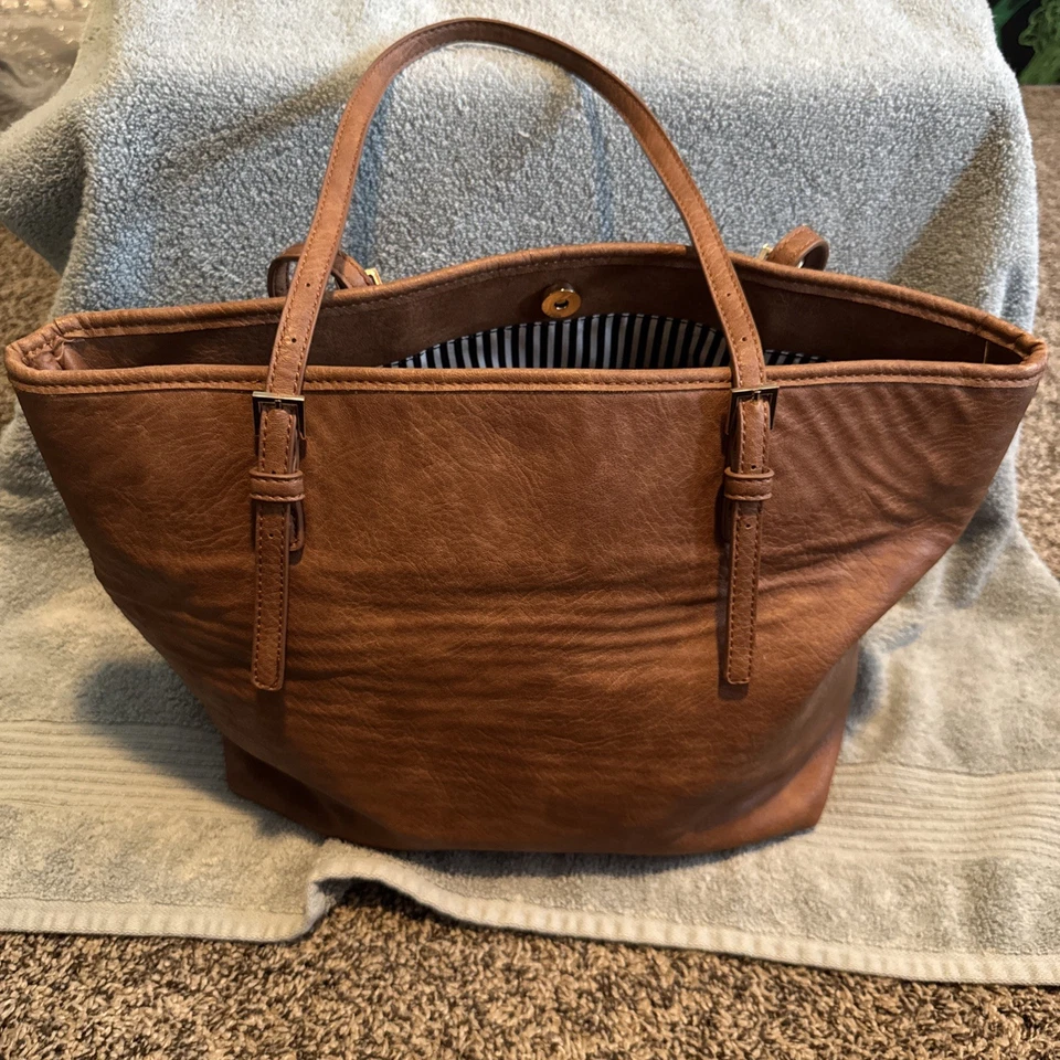 Urban Expressions Tan Large Bag - Image 1 of 4