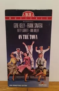 On the Town (VHS, 1992) Gene Kelly, Frank Sinatra, Betty Garrett, Ann Miller - Picture 1 of 6