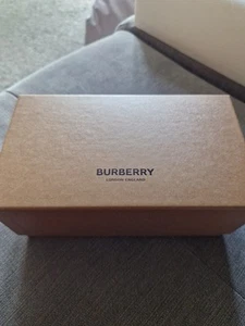 Burberry Ladies Stylish Sun Glasses with Case - Picture 1 of 8