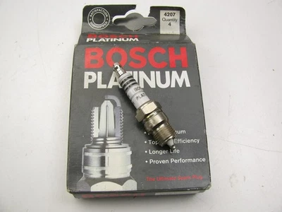 (4) Bosch 4207 PLATINUM Spark Plugs - Image 1 of 4