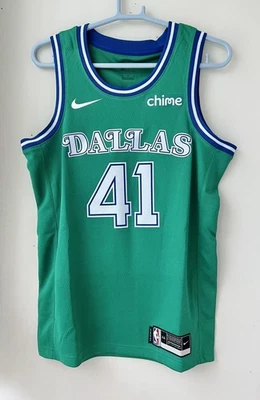 Camiseta Nike Dirk Nowitzki Dallas Mavericks City Edition Foto 1 de 4