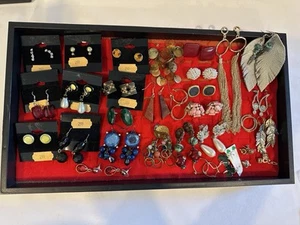 Lot Of 31 Pairs Vintage Earrings Rhinestones Stones All Wearable El1 - Picture 1 of 15