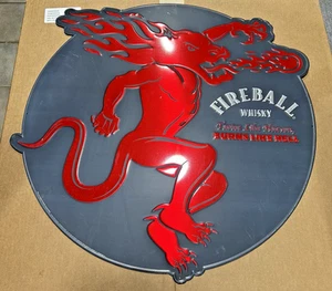Letrero de lata de metal extra grande redondo Fireball Whisky - 31" de diámetro - Imagen 1 de 11