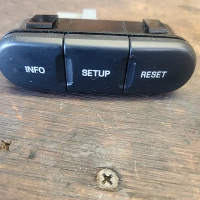 Interruptor de restablecimiento de configuración de panel de información Ford Expedition 2004 Foto 1 de 3