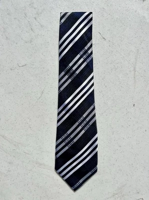 Corbata de seda diagonal a cuadros Burberry London de colección para hombre variante en negro plateado azul marino Foto 1 de 4