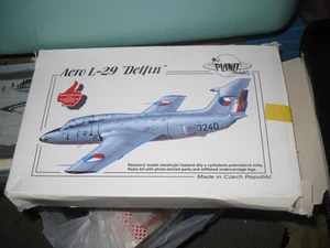 Aero L-29 Delfin Resin und Fotoätzbausatz von Planet Models im Maßstab 1:48 - Bild 1 von 2