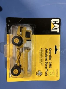 1994 Ertl Caterpillar D25D Articulated Dump Truck 1/64th Replica #2417-72EO - Picture 1 of 5