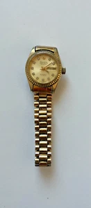 Aus einer Auflösung: Bulova Super Seville Automatic Damenuhr Sammler - Bild 1 von 1
