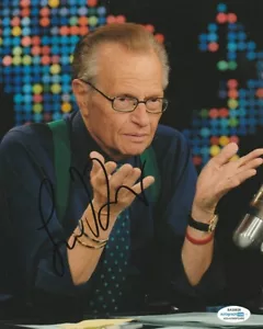 LEGENDARIA FOTO FIRMADA POR 8x10 CNN ACOA EN VIVO PRESENTADOR DE TALK SHOW LARRY KING #2 - Imagen 1 de 2