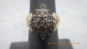 10K Gelbgold Damen Diamant Cluster Ring, 5,6 g, Größe: 6 (TDY026588) - Bild 1 von 5