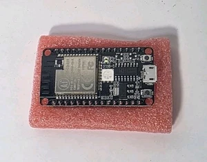 ESP-C3-32S (2M) Ai-Thinker Development Board - Picture 1 of 4