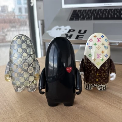 Kidrobot X Visionaire Edición 44,45 Gucci, Louis Vuitton, Comme Des Garcons Foto 1 de 4