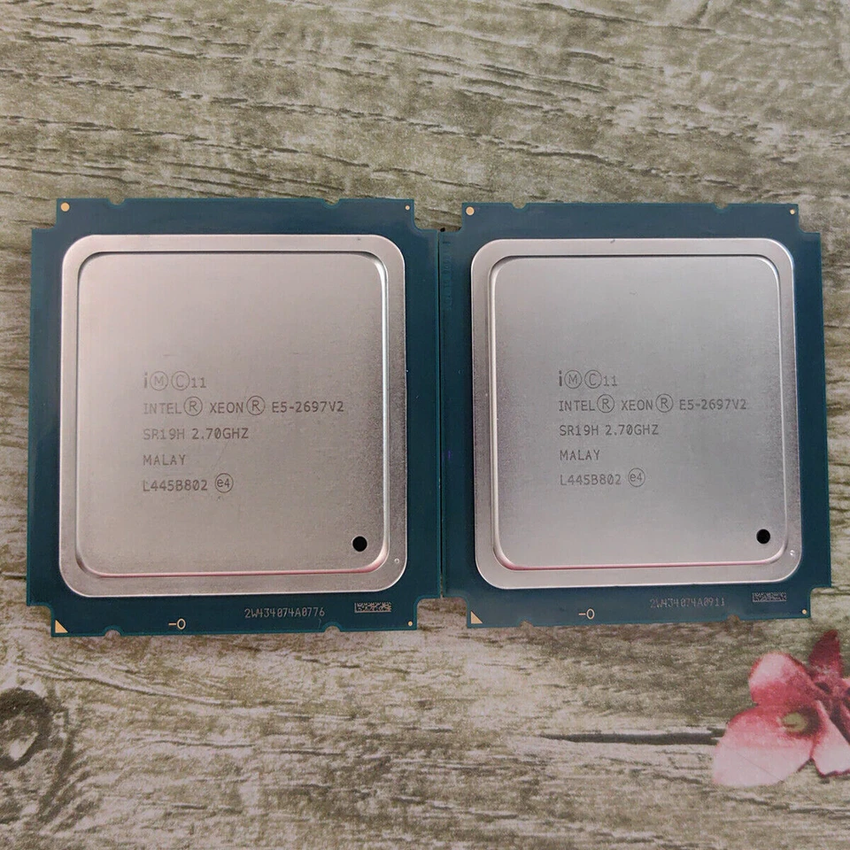 Coppia CPU Intel Xeon E5-2697 V2 E5-2690 V2 E5-2680 V2 E5-2670 V2 LGA2011 abbinate - Immagine 1 di 4