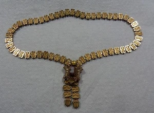 PRETTY JEWELRY NECKLACE WITH CAMEO UNIQUE DESIGN  - Picture 1 of 8