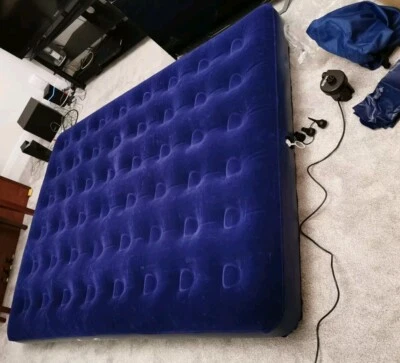 Air-O-Space Bed, Size Queen, With 2 Pillows, Carry Bag,Inflating/Deflating Pump - Image 1 of 4